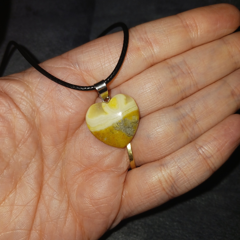 ✨️ Crazy Lace Agate Heart Shaped Crystal Necklace